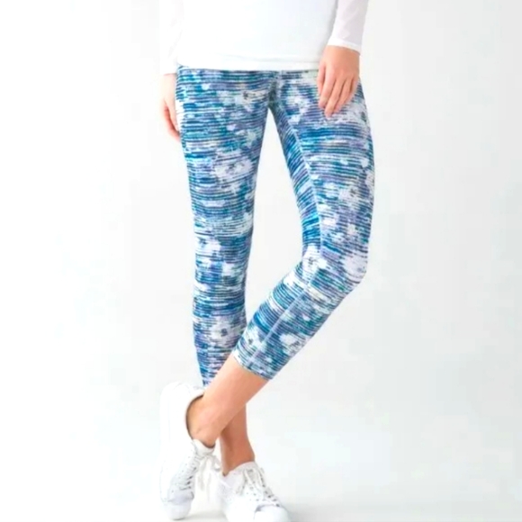 Lululemon Wunder Under Blurry Belle Multi Luxtreme size 6 EUC - Picture 2 of 4
